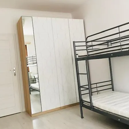 Apartament 3 Aircon With Free Parking, Balcony Walking Distance Old Town