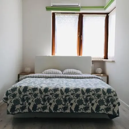 Apartament 3 Aircon With Free Parking, Balcony Walking Distance Old Town