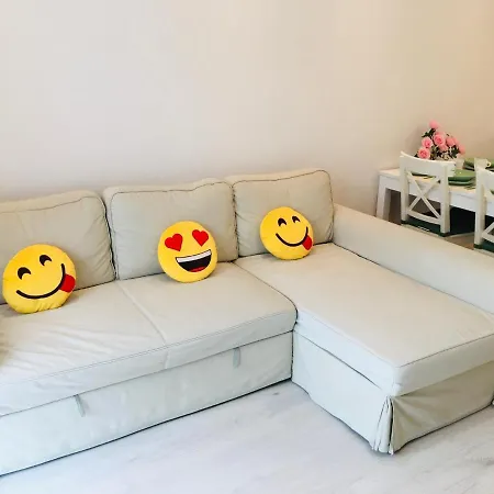 Apartament 3 Aircon With Free Parking, Balcony Walking Distance Old Town