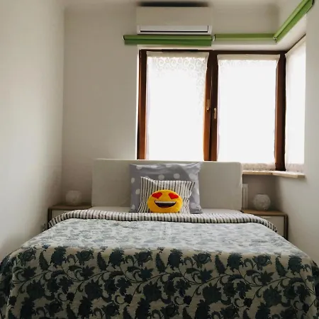 Appartamento 3 Aircon With Free Parking, Balcony Walking Distance Old Town *